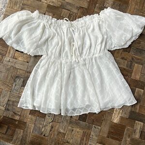 Talulah White Off Shoulder flowy Top Size Small